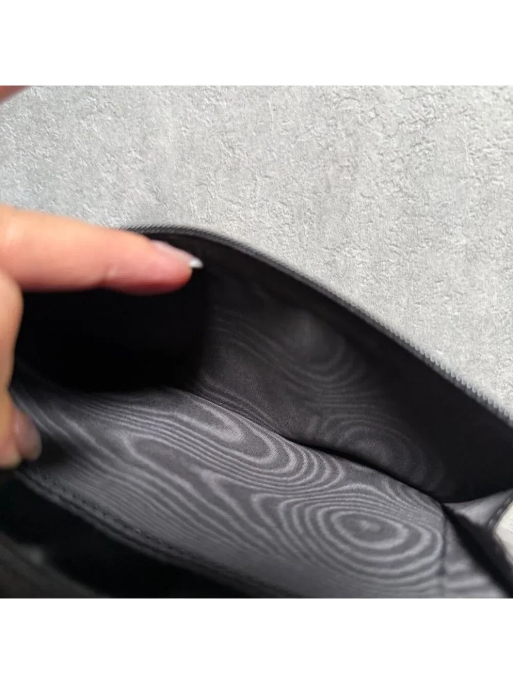 Chanel Round Zipper Long Wallet Coco Patent Leather Decacoco Black